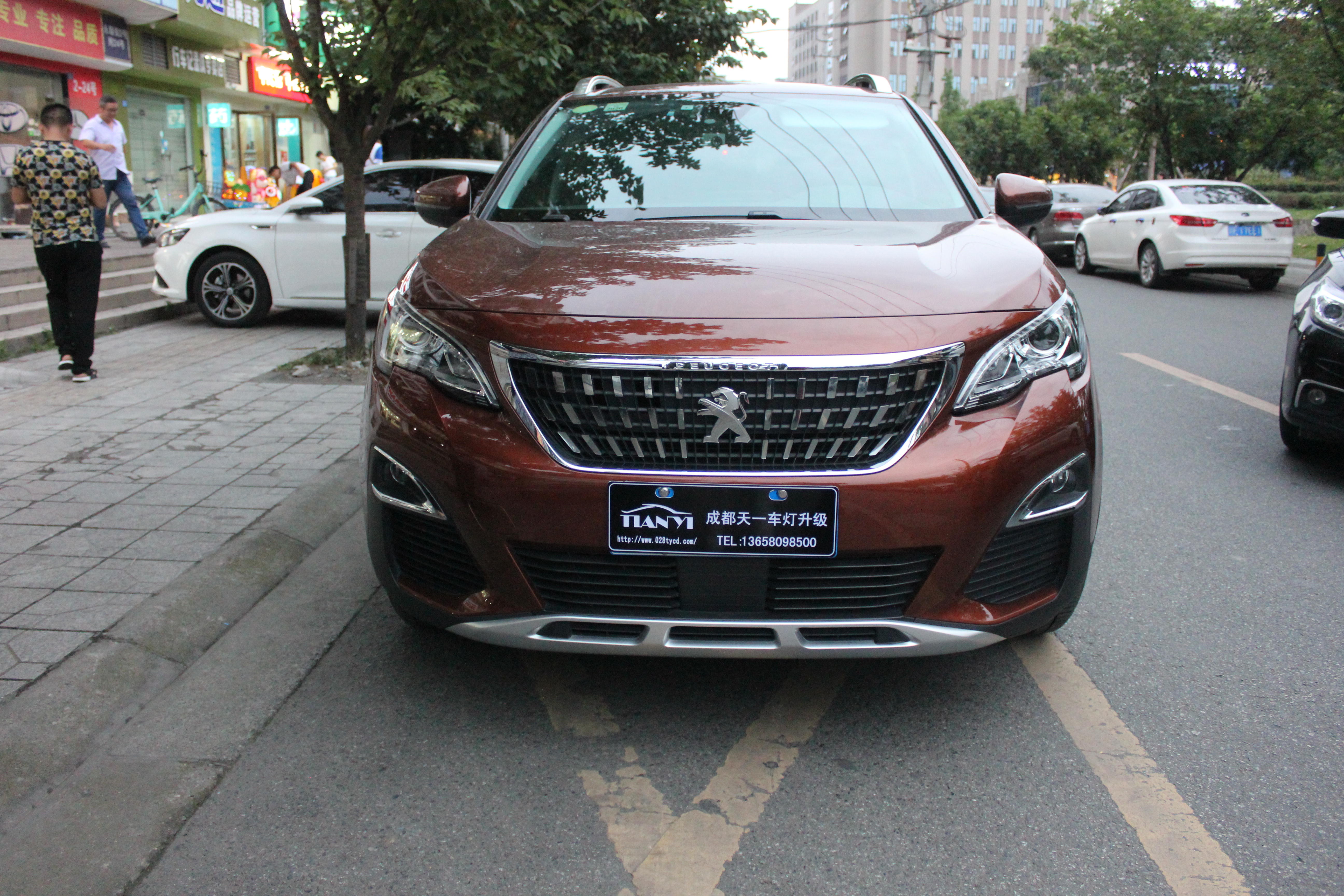 成都天一車(chē)燈 標(biāo)志4008改燈